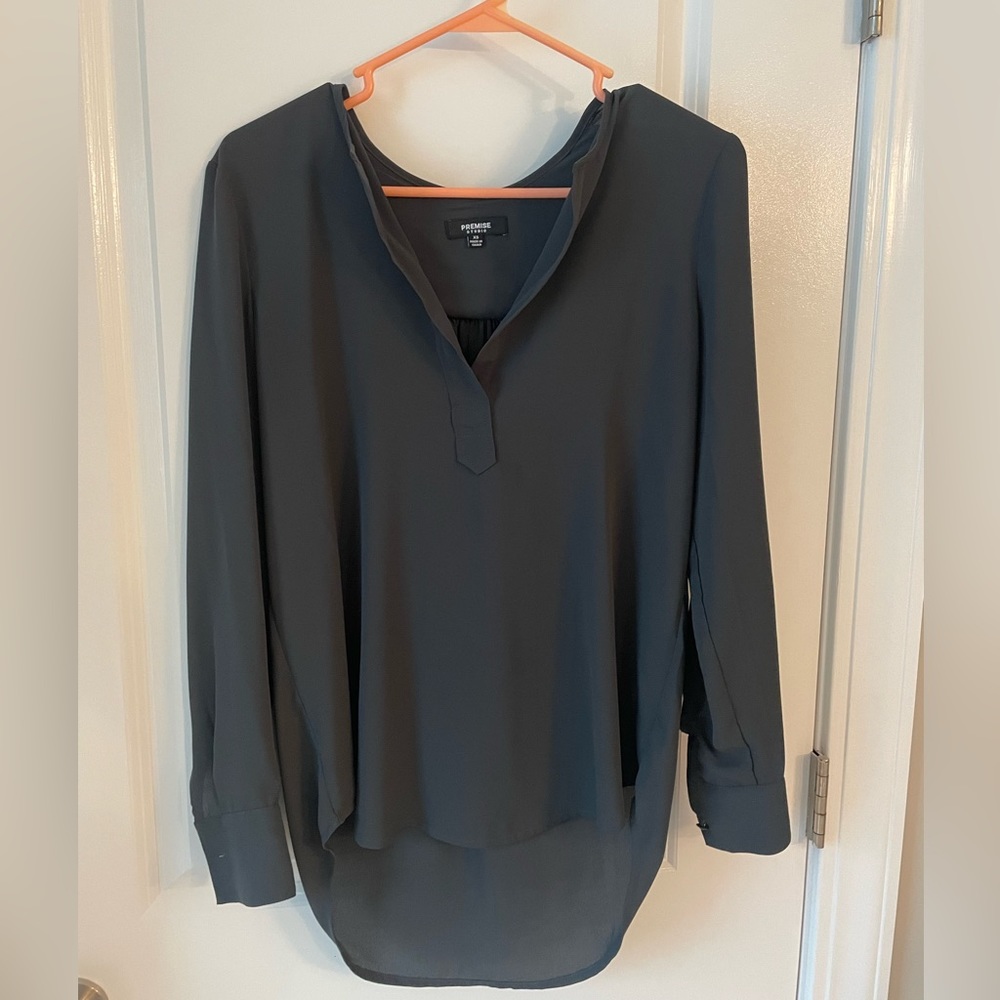 Premise Studio long sleeve V neck blouse, dark gray, XS